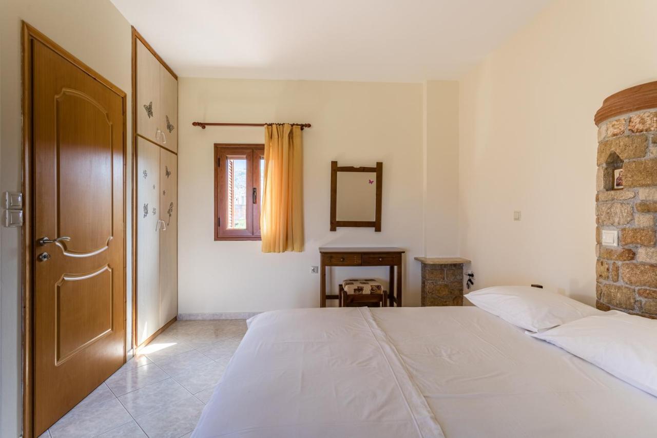 Chioureas Apartments Levktron Экстерьер фото
