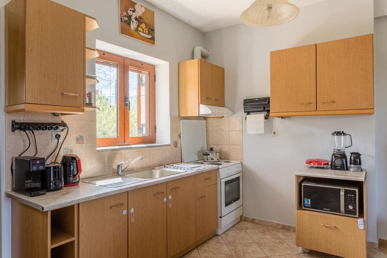 Chioureas Apartments Levktron Экстерьер фото